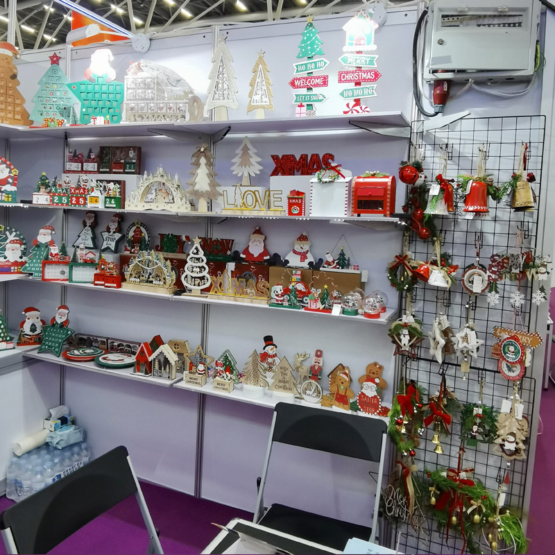 European Retail Chain – Christmas Ornament Collection